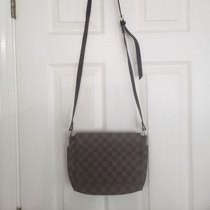 Brown checkered crossbody bag